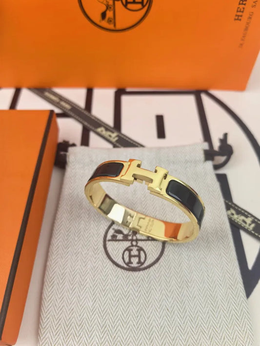 H - ARMBAND