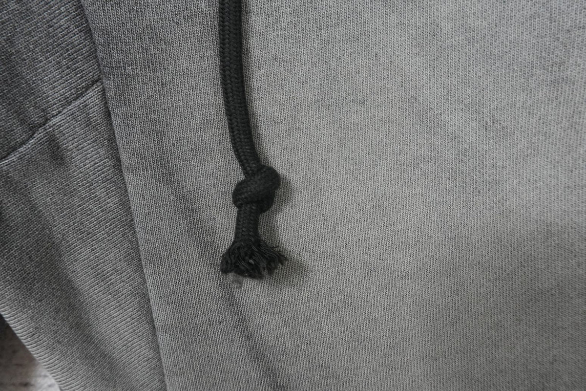 H - SWEATPANTS
