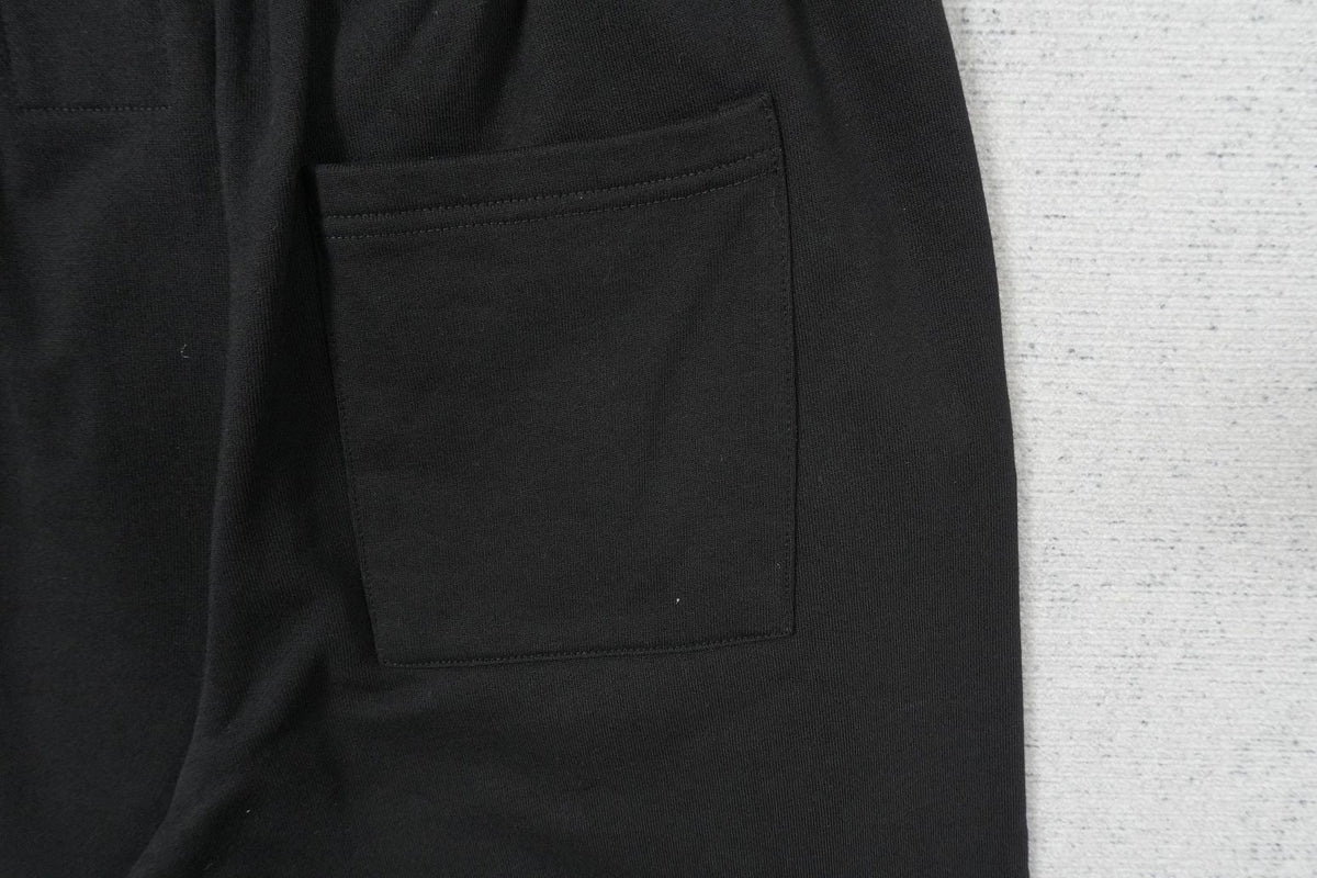 H - SWEATPANTS