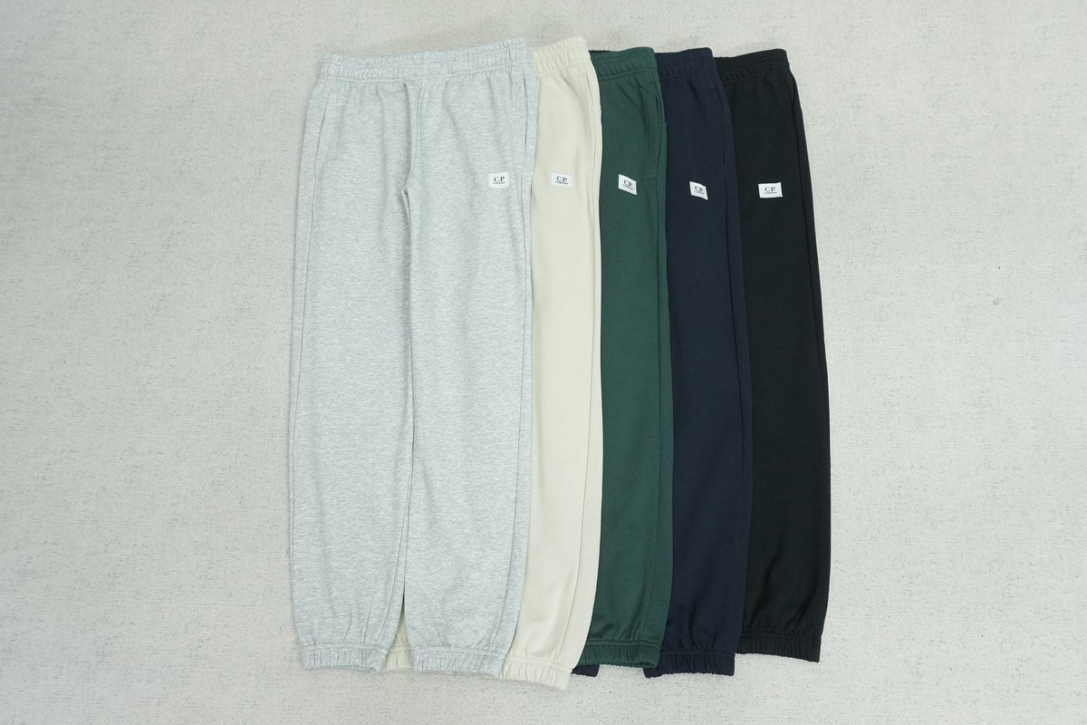 C - SWEATPANTS