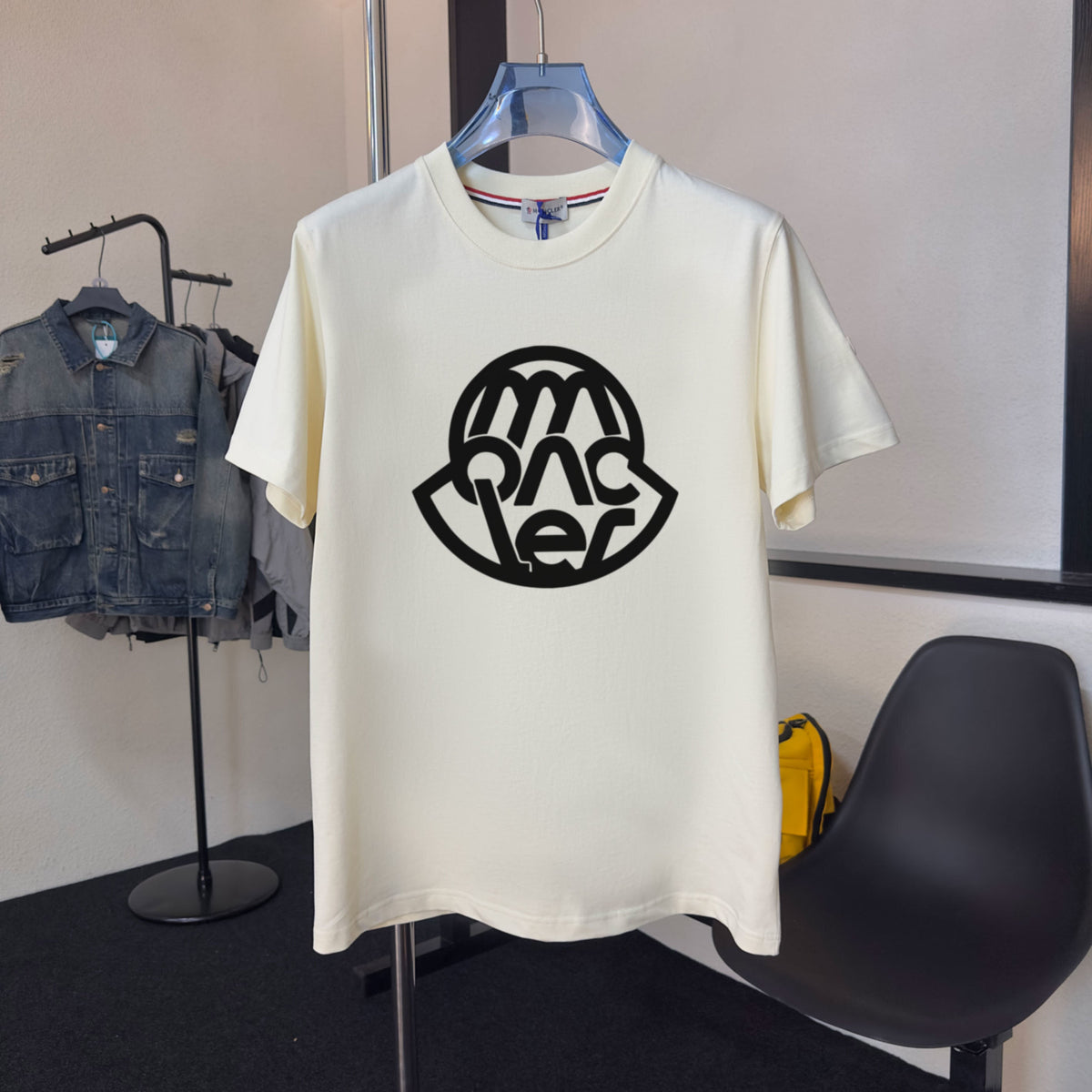 M - TSHIRT