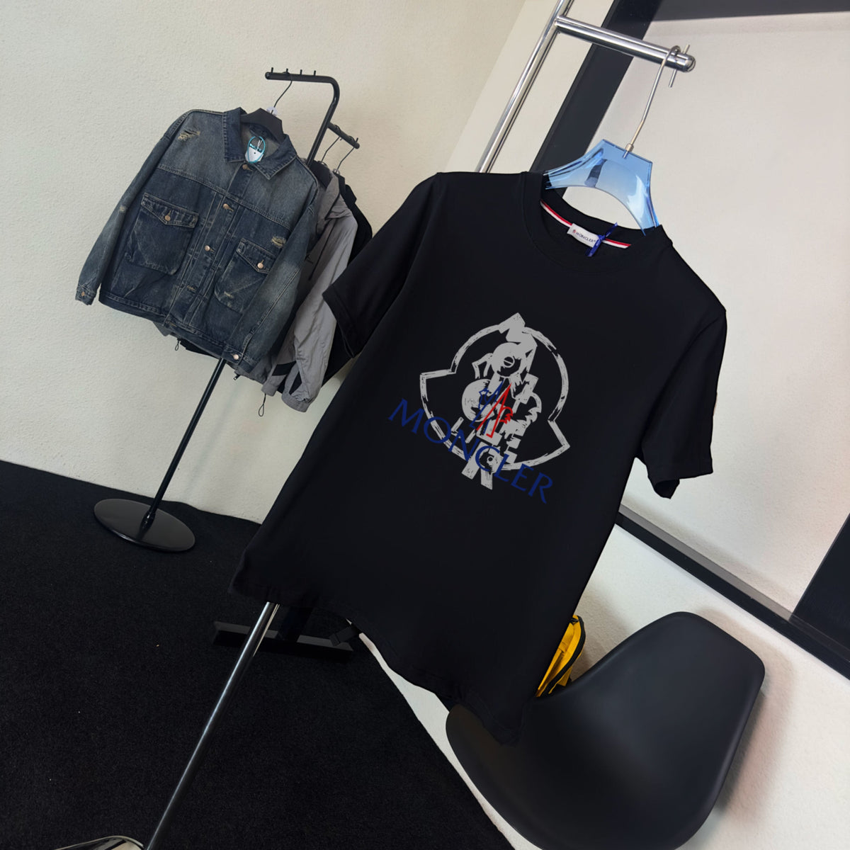 M - TSHIRT