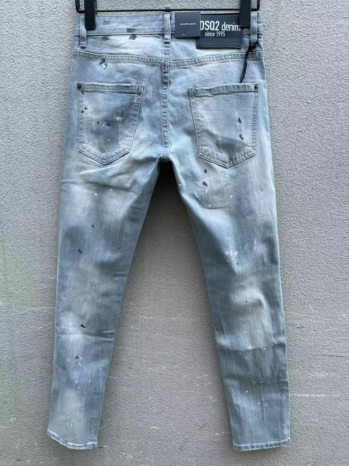 D - JEANS