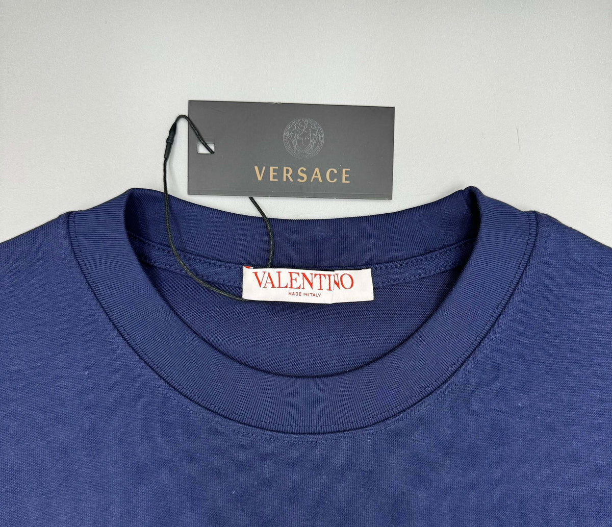 V - TSHIRT