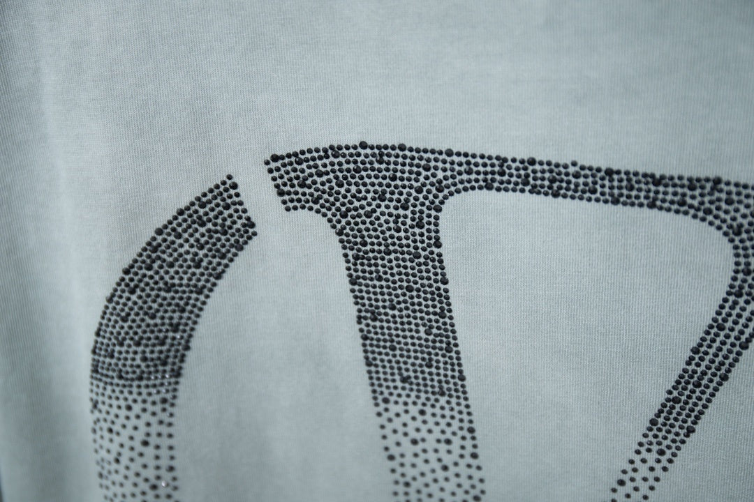 V - TSHIRT