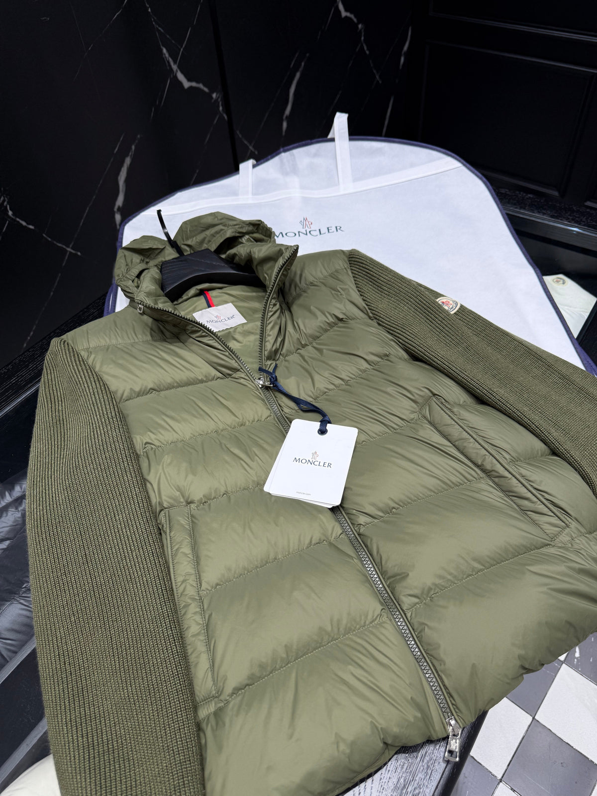 V - CARDIGAN