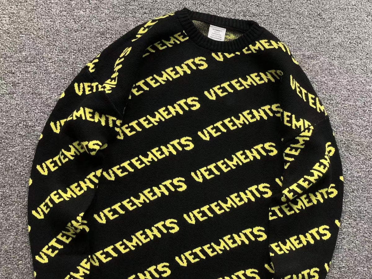 V - SWEATER