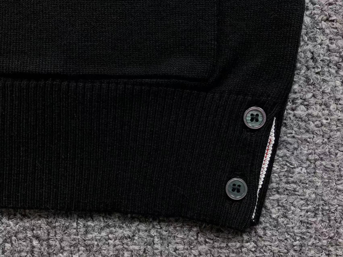 T - SWEATER