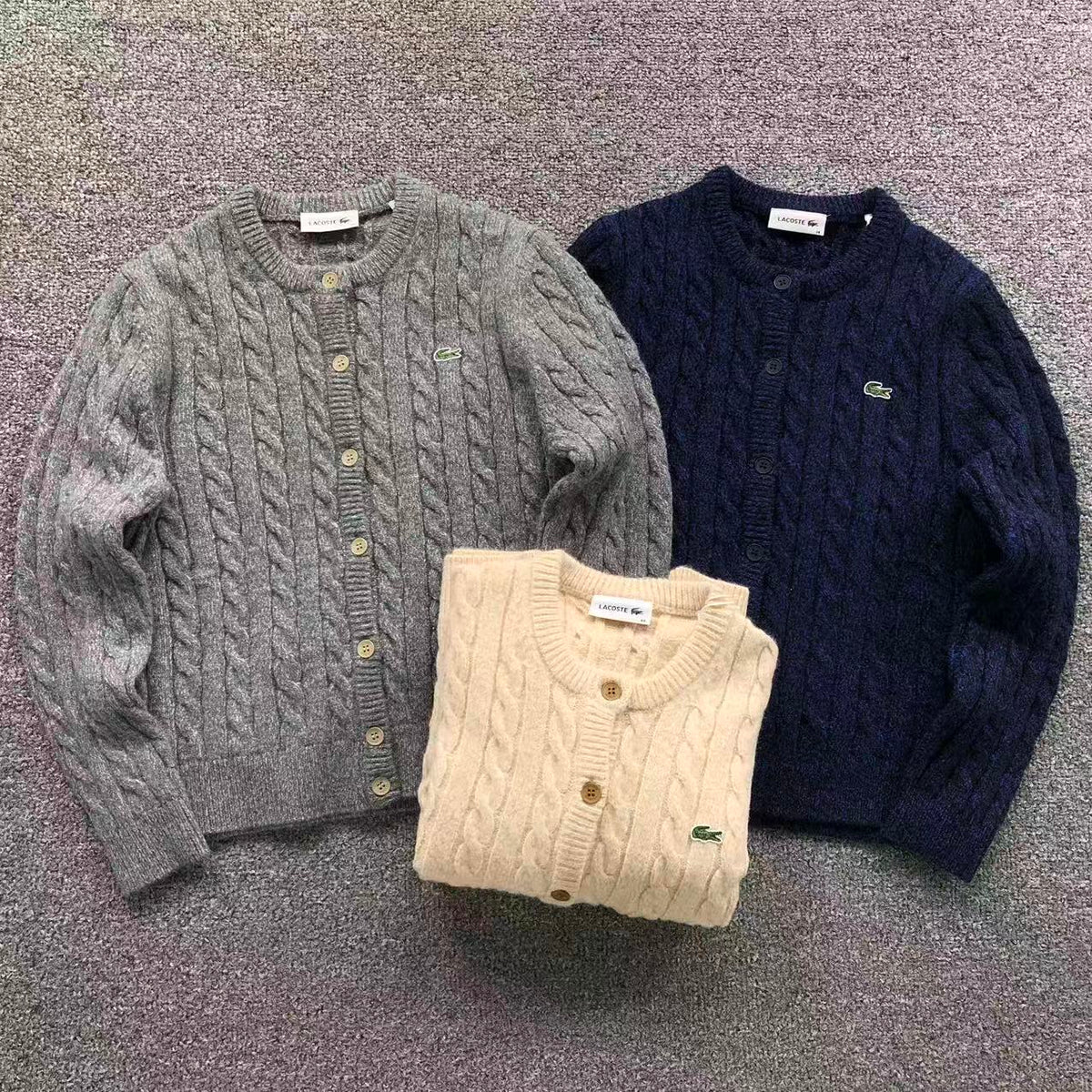 L - SWEATER