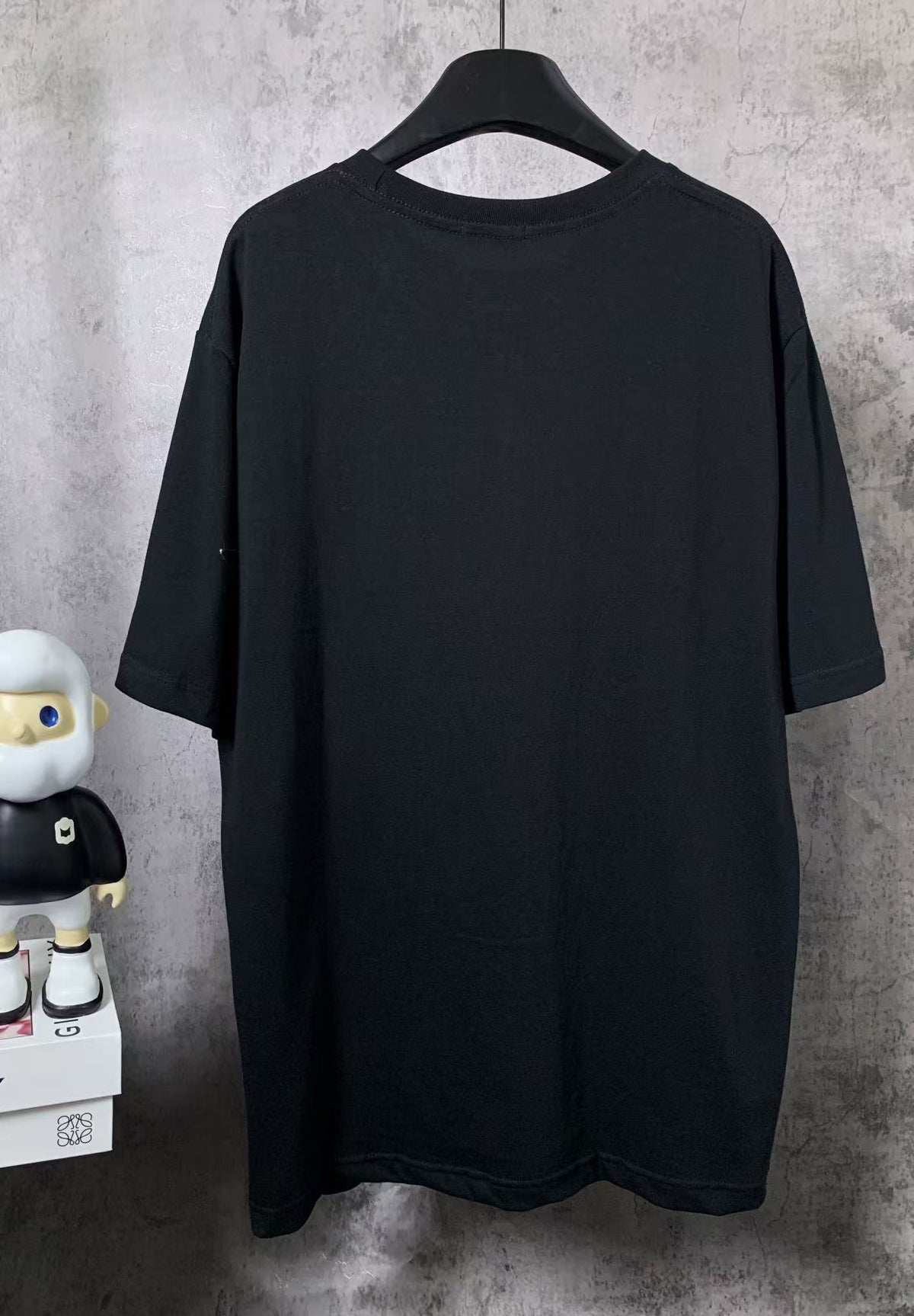 L - TSHIRT