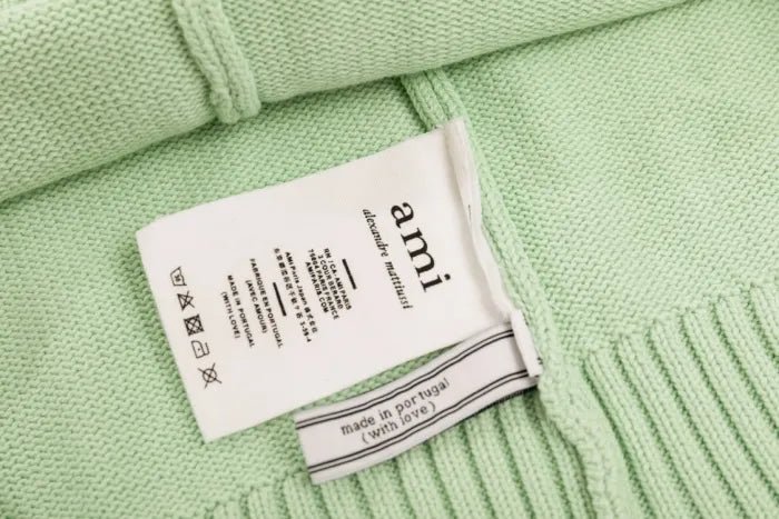 A  - SWEATER