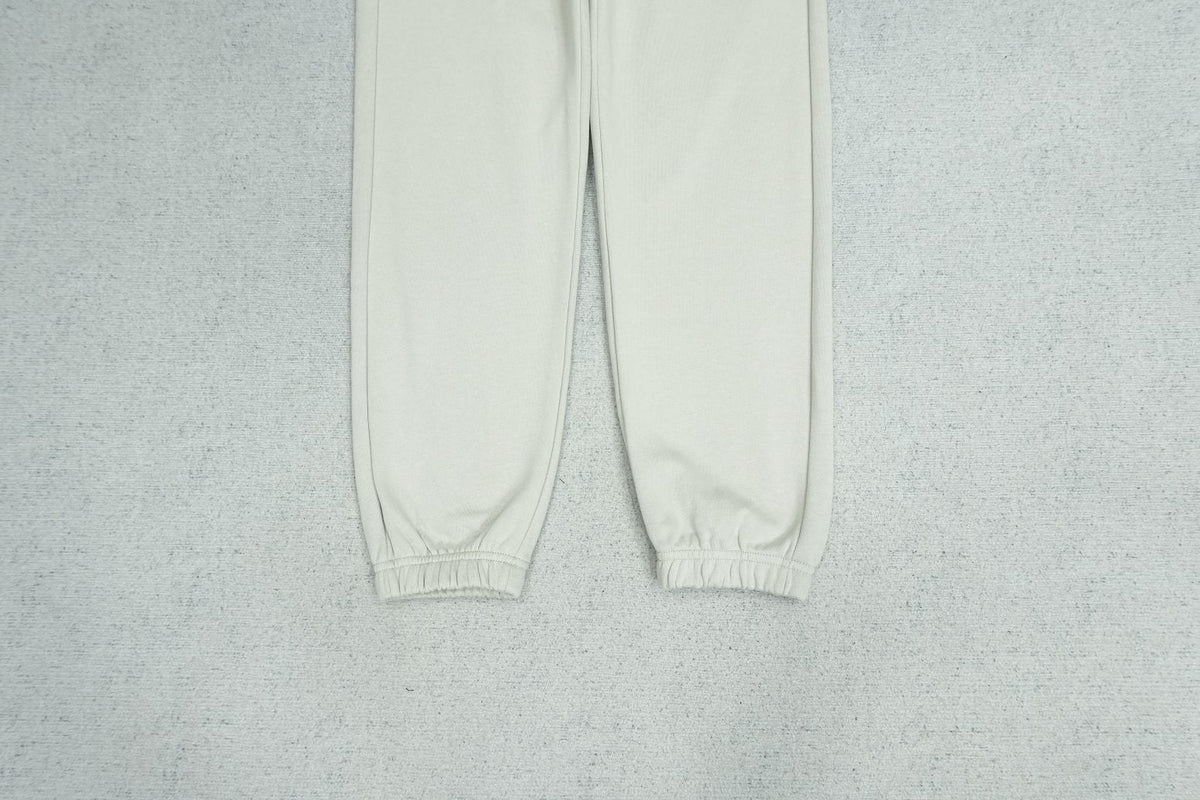 C - SWEATPANTS