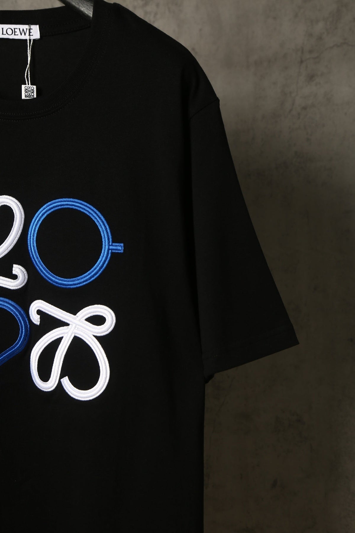 L - TSHIRT