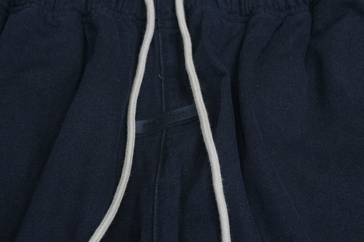 F - SWEATPANTS