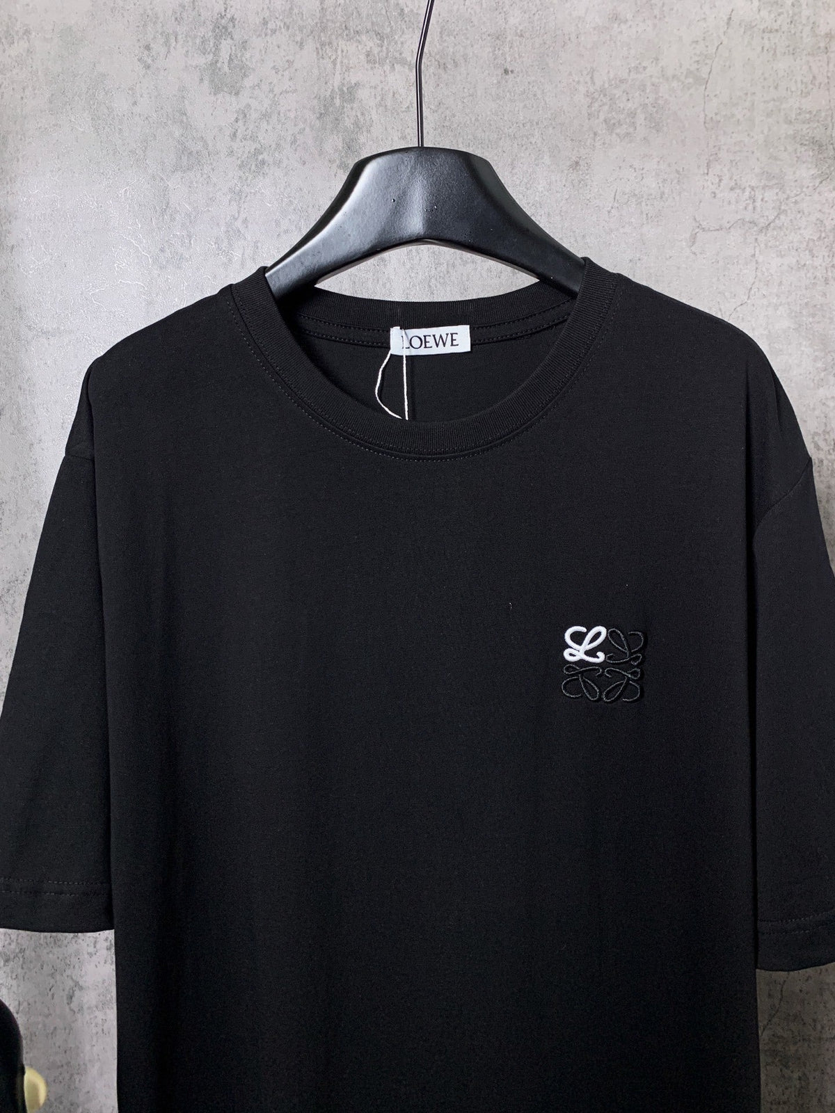 L - TSHIRT