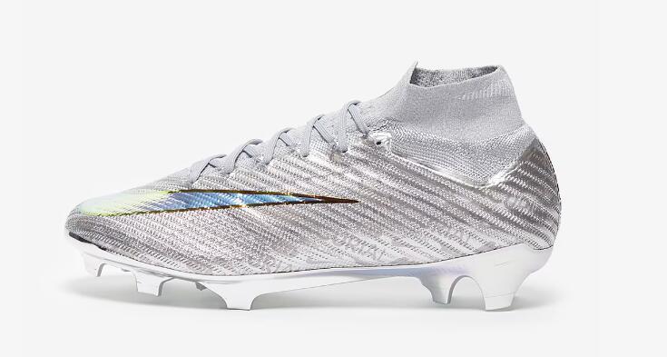 M - FUSSBALLSCHUHE