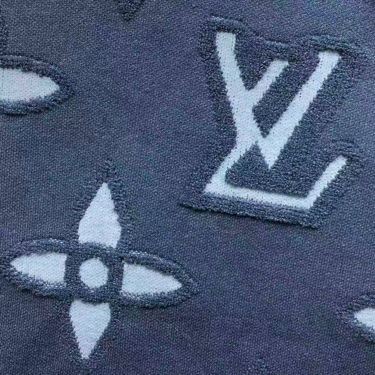 L - SWEATER