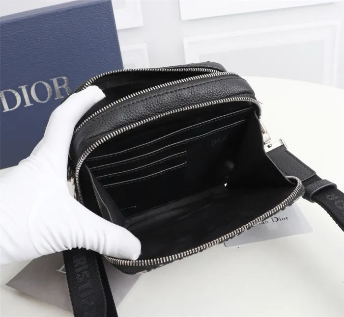 D - TASCHE