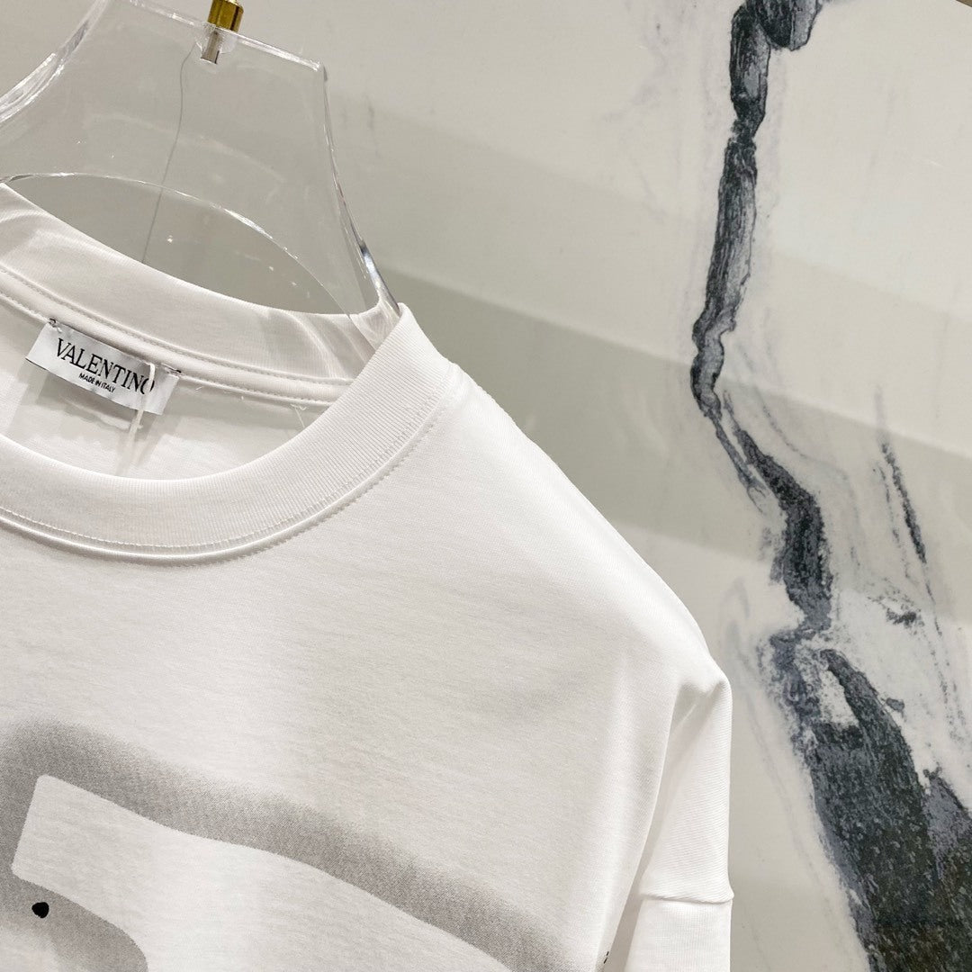 V - TSHIRT