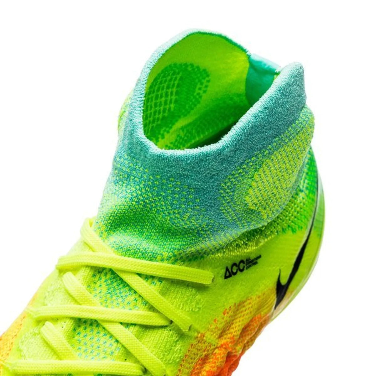 M - FUSSBALLSCHUHE