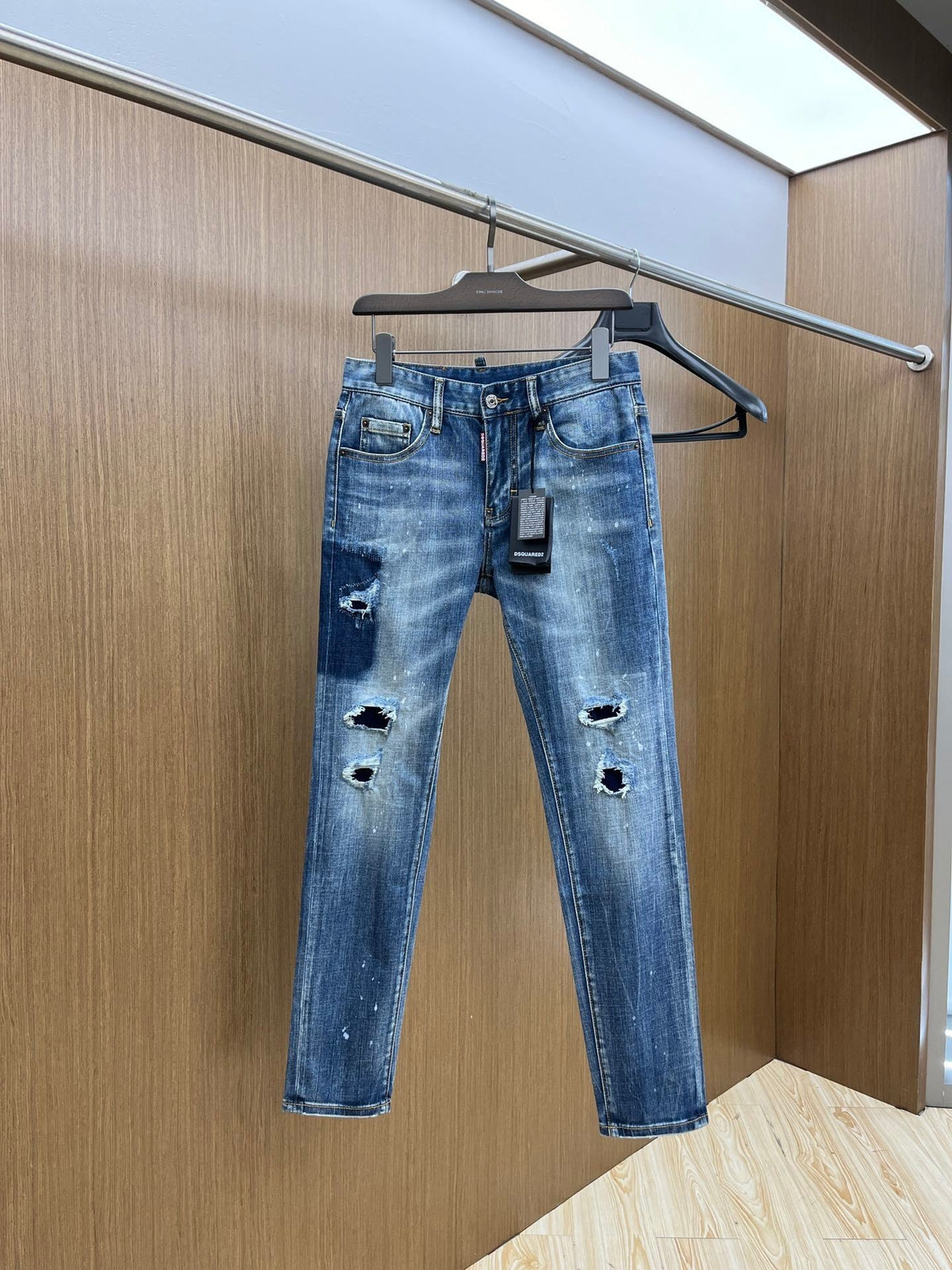 D - JEANS