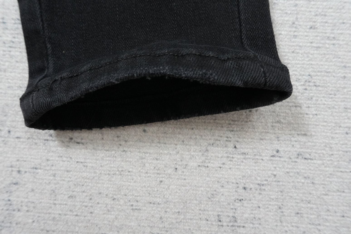 A - JEANS
