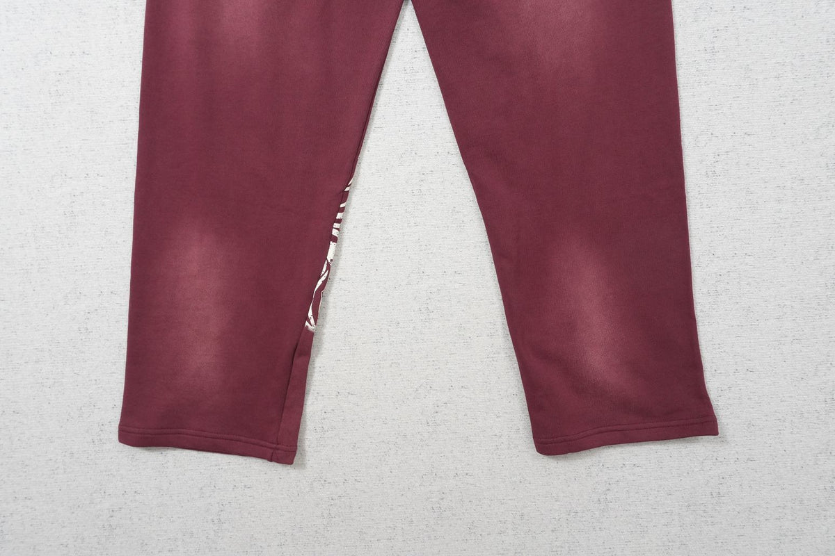 L - SWEATPANTS