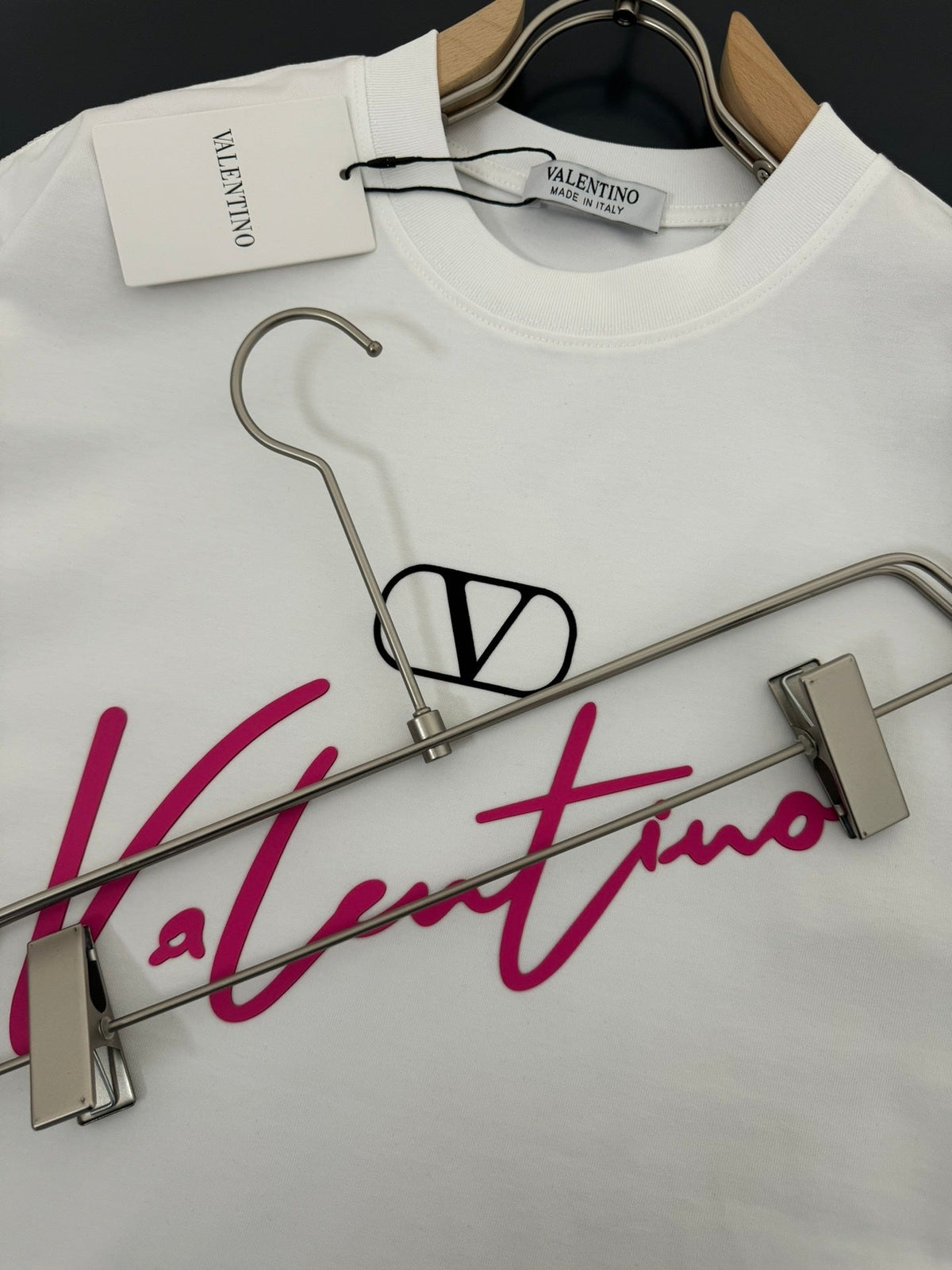V - TSHIRT