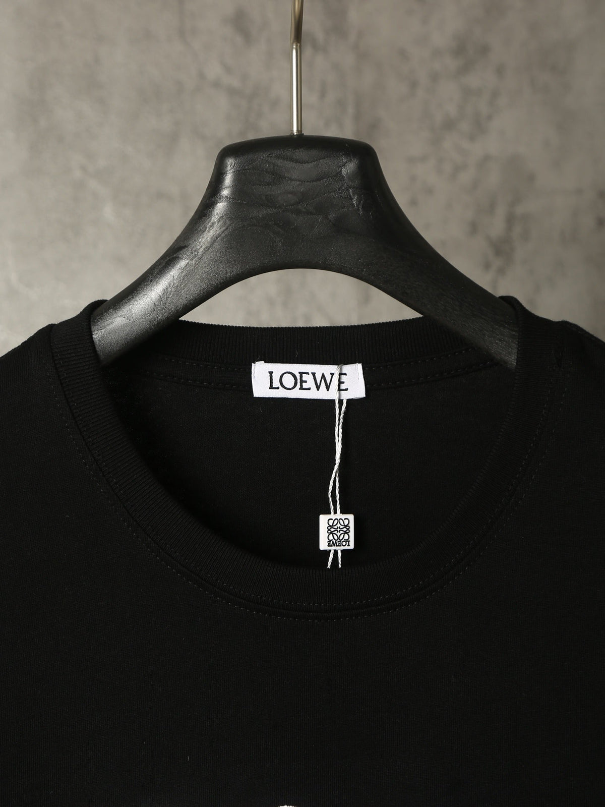 L - TSHIRT