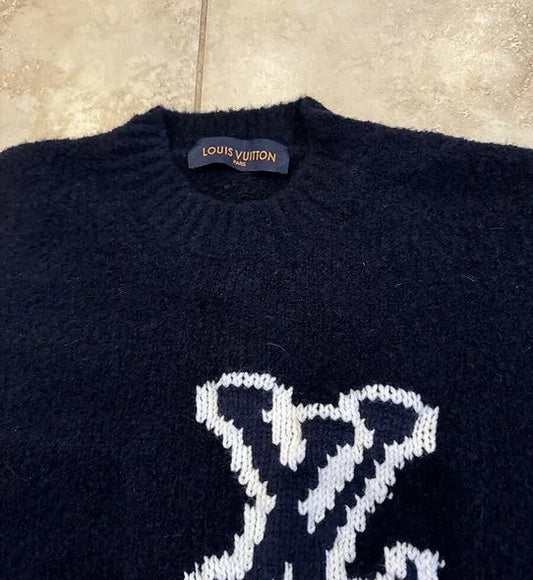 VELORE - LOUIS V SWEATER