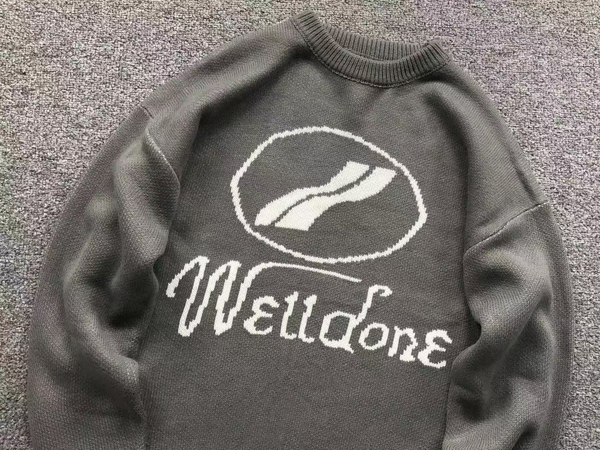W - SWEATER