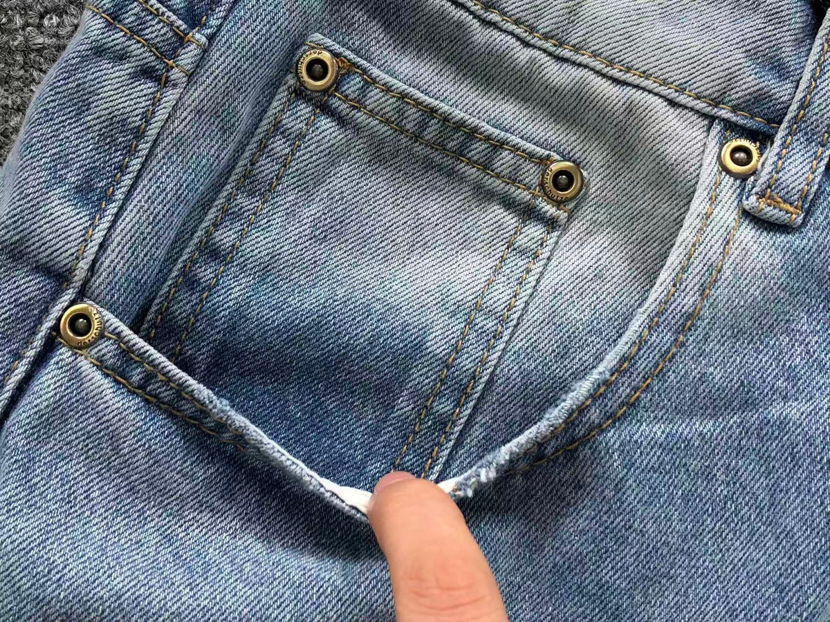 D - SHORTS