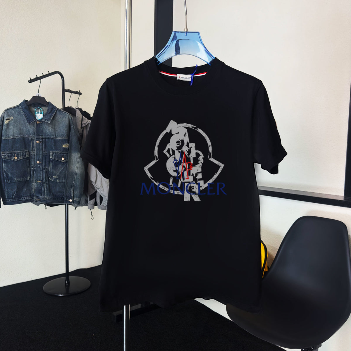 M - TSHIRT
