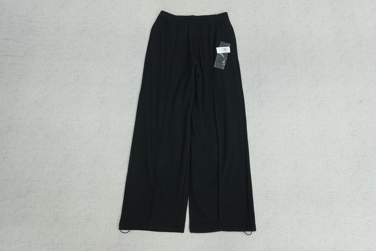 M - SWEATPANTS