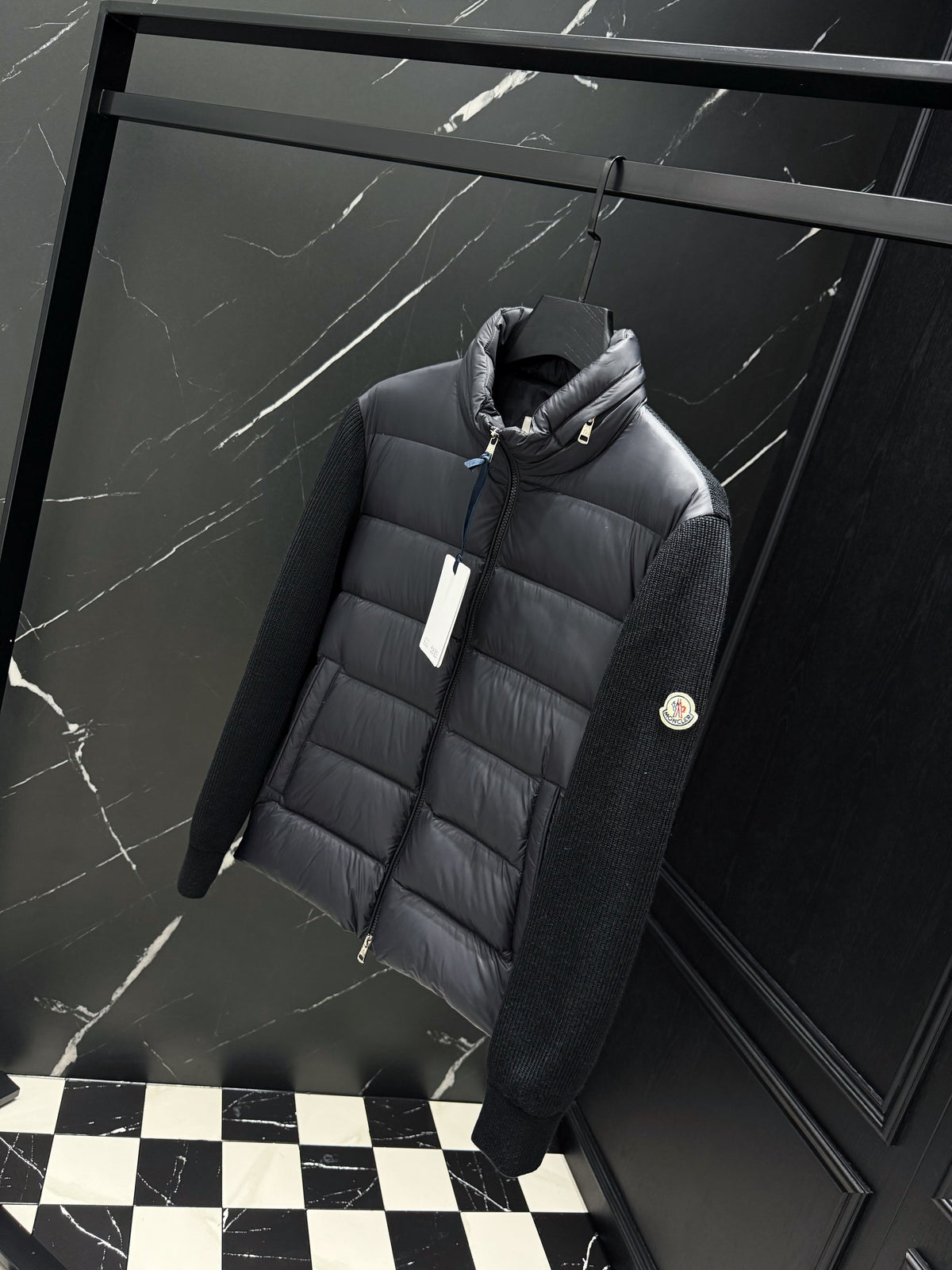 V - CARDIGAN