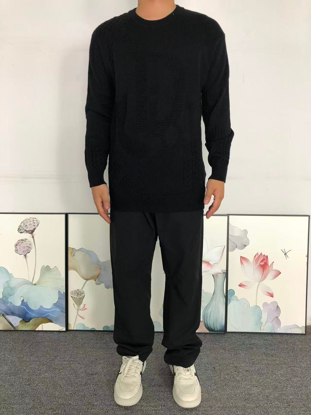 D - SWEATER