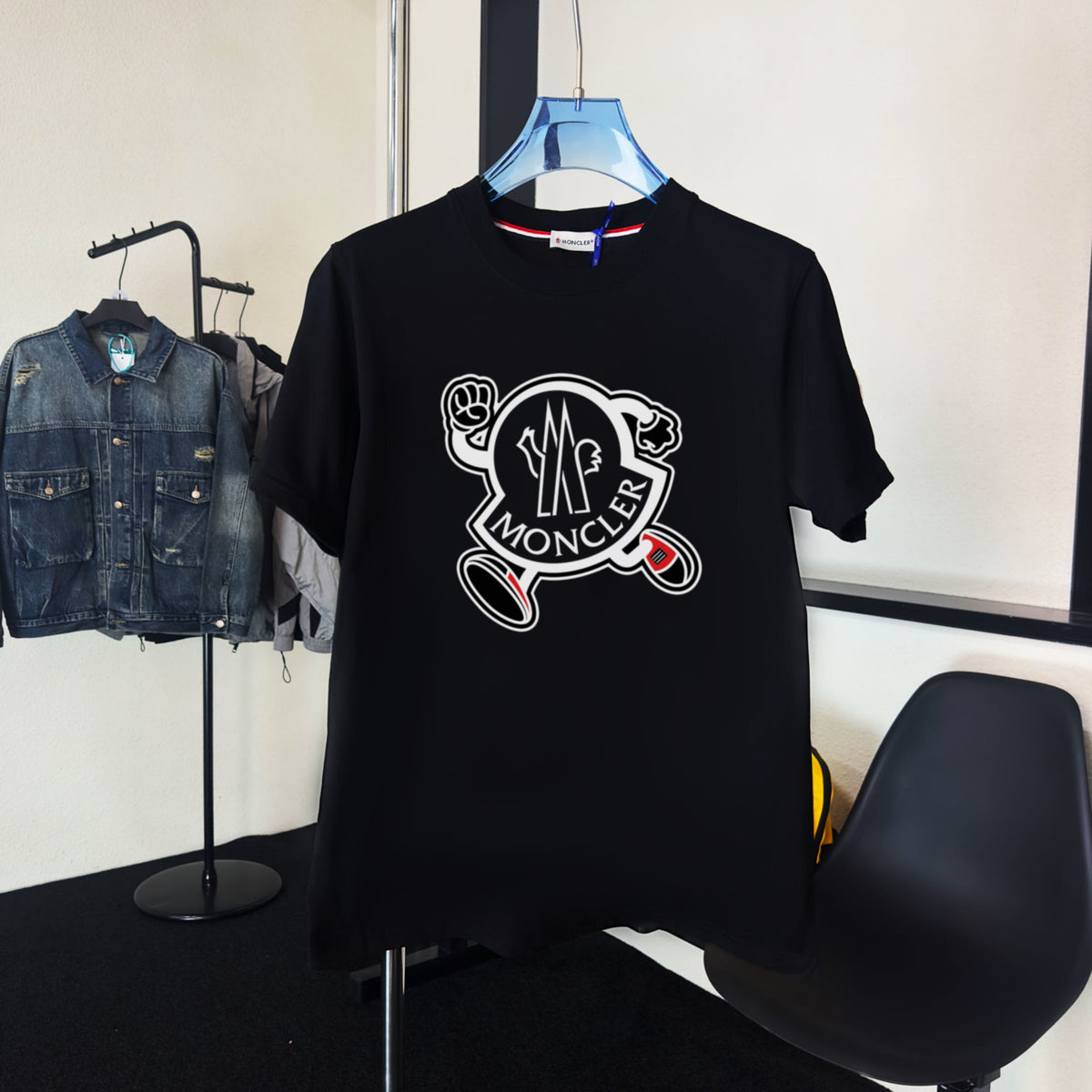 M - TSHIRT