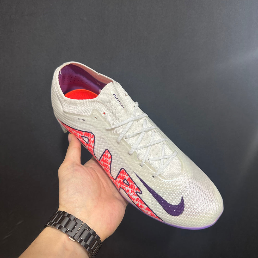 M - FUSSBALLSCHUHE