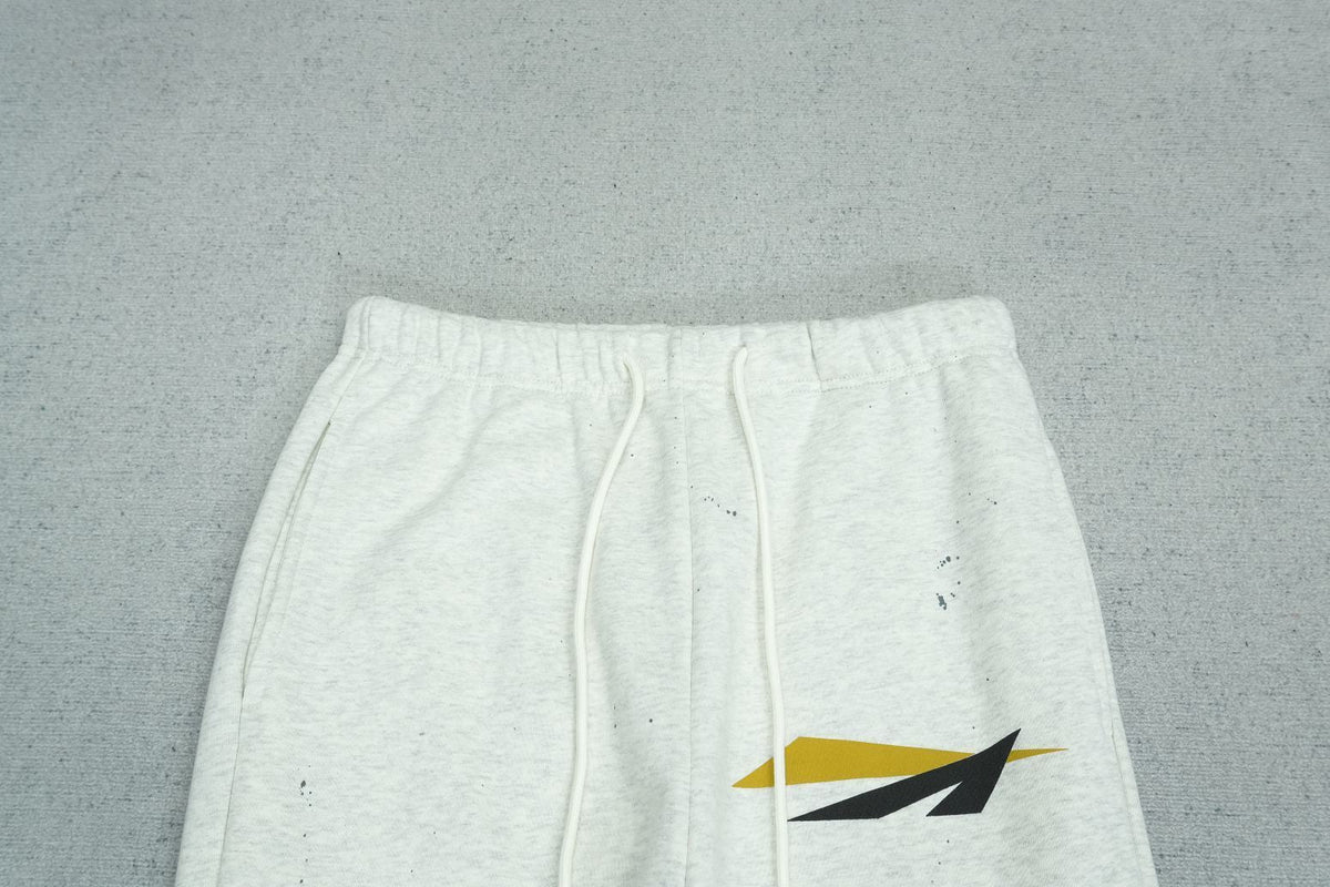 F - SWEATPANTS