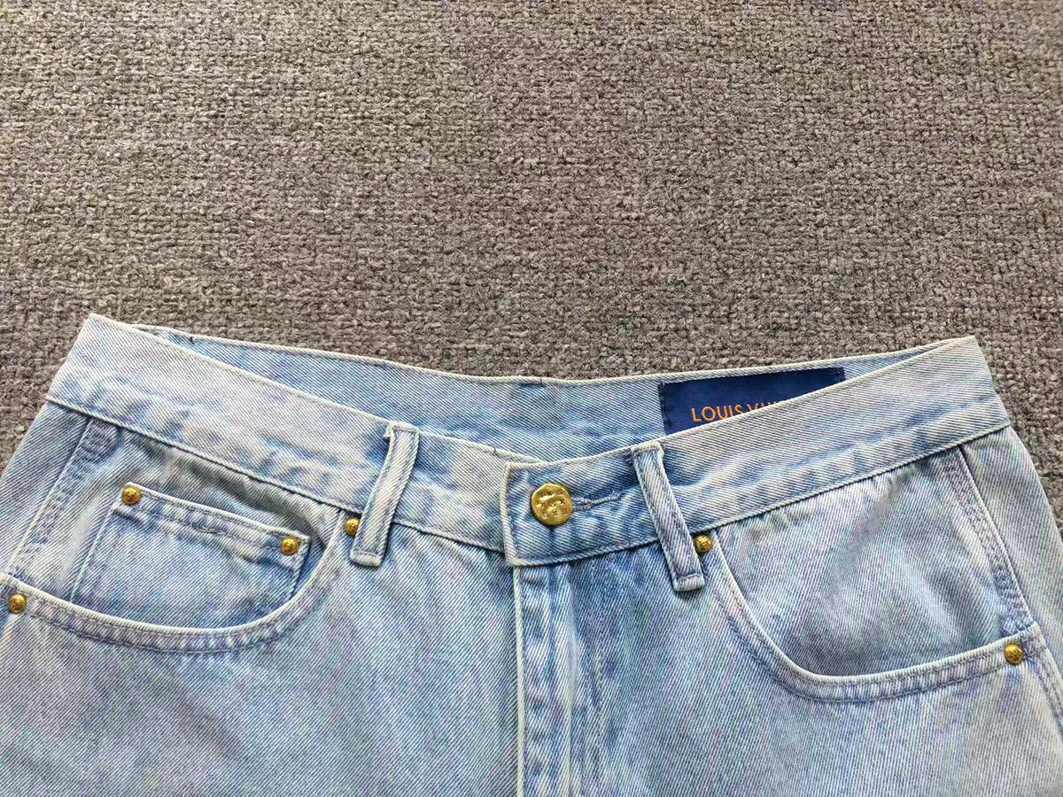 L - SHORTS