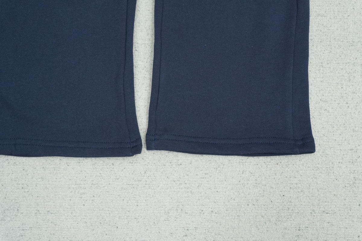 C - SWEATPANTS