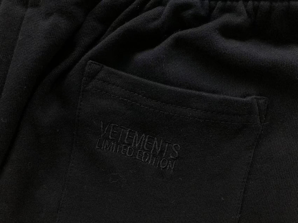 V - SHORTS