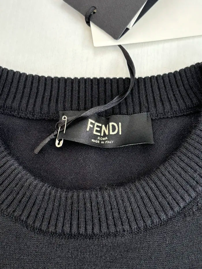 F - SWEATER