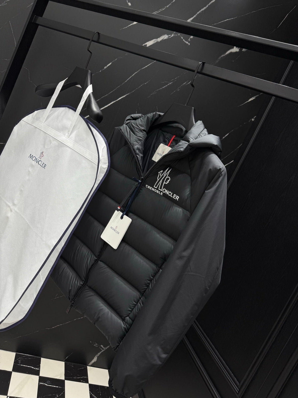 G - CARDIGAN