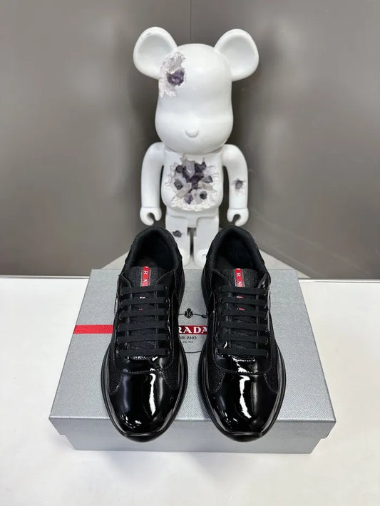 P - SNEAKERS