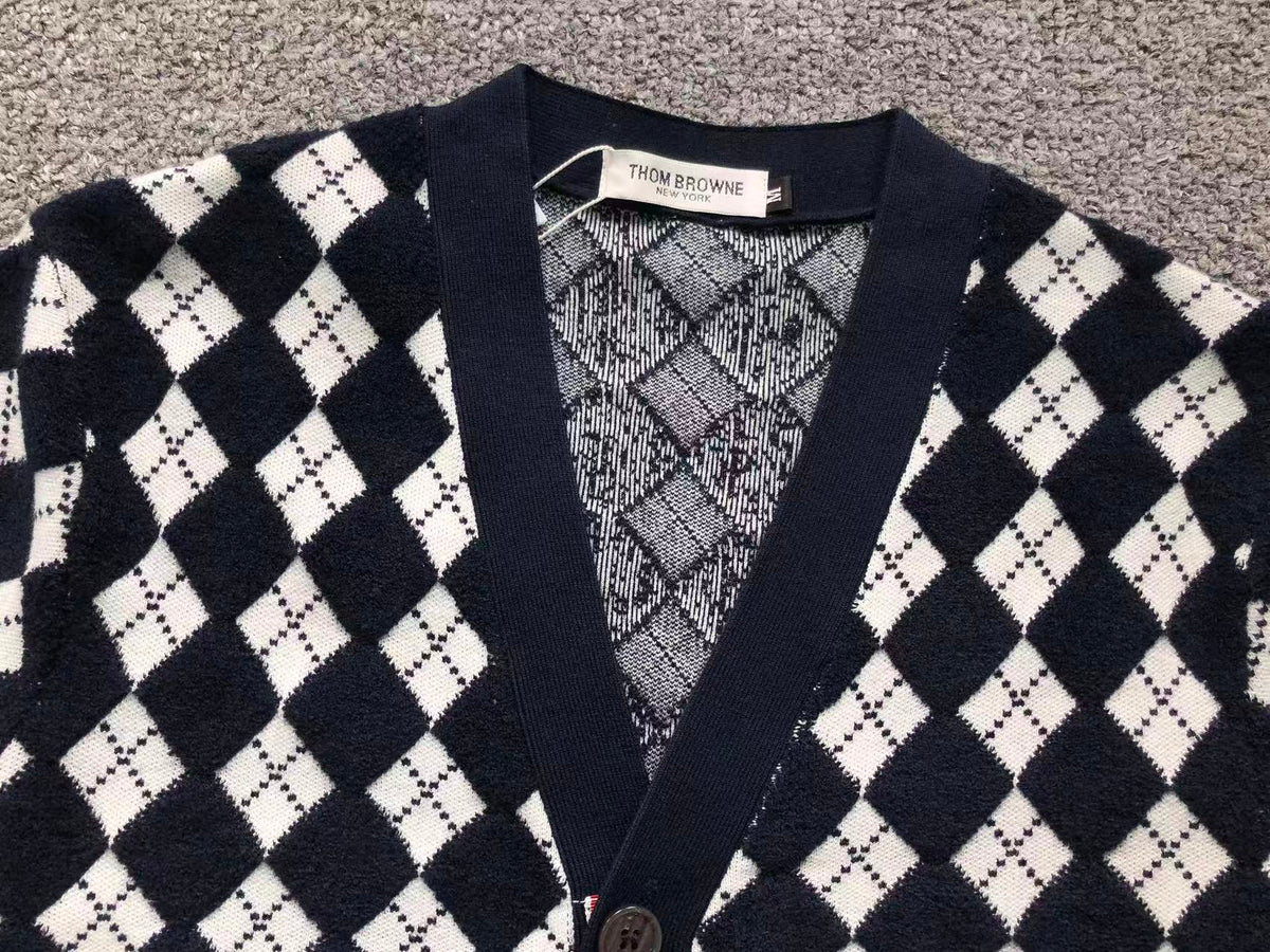 T - SWEATER