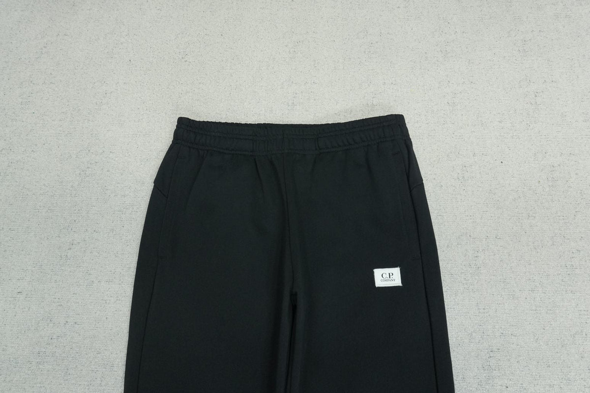 C - SWEATPANTS