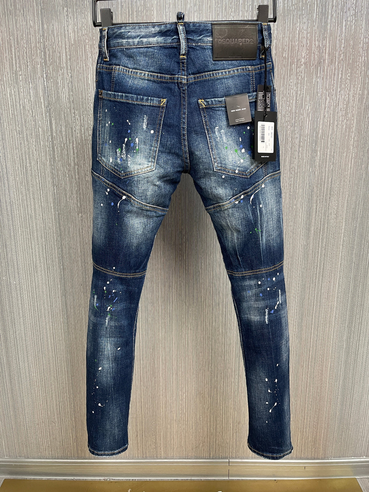 D - JEANS