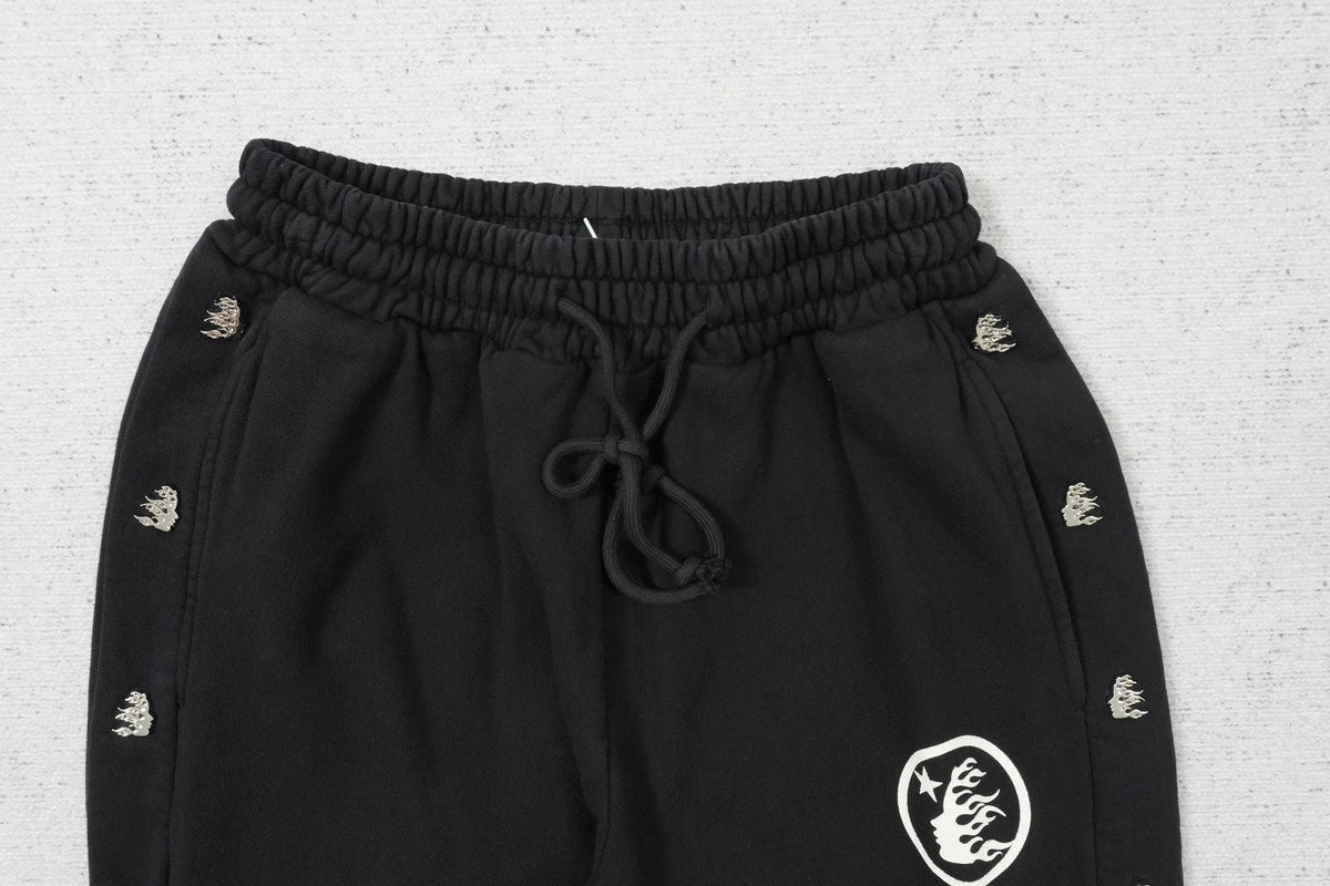 H - SWEATPANTS