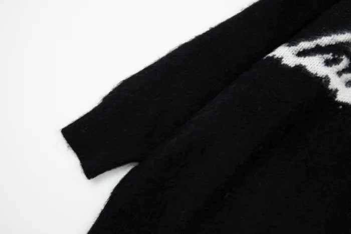 Y - SWEATER